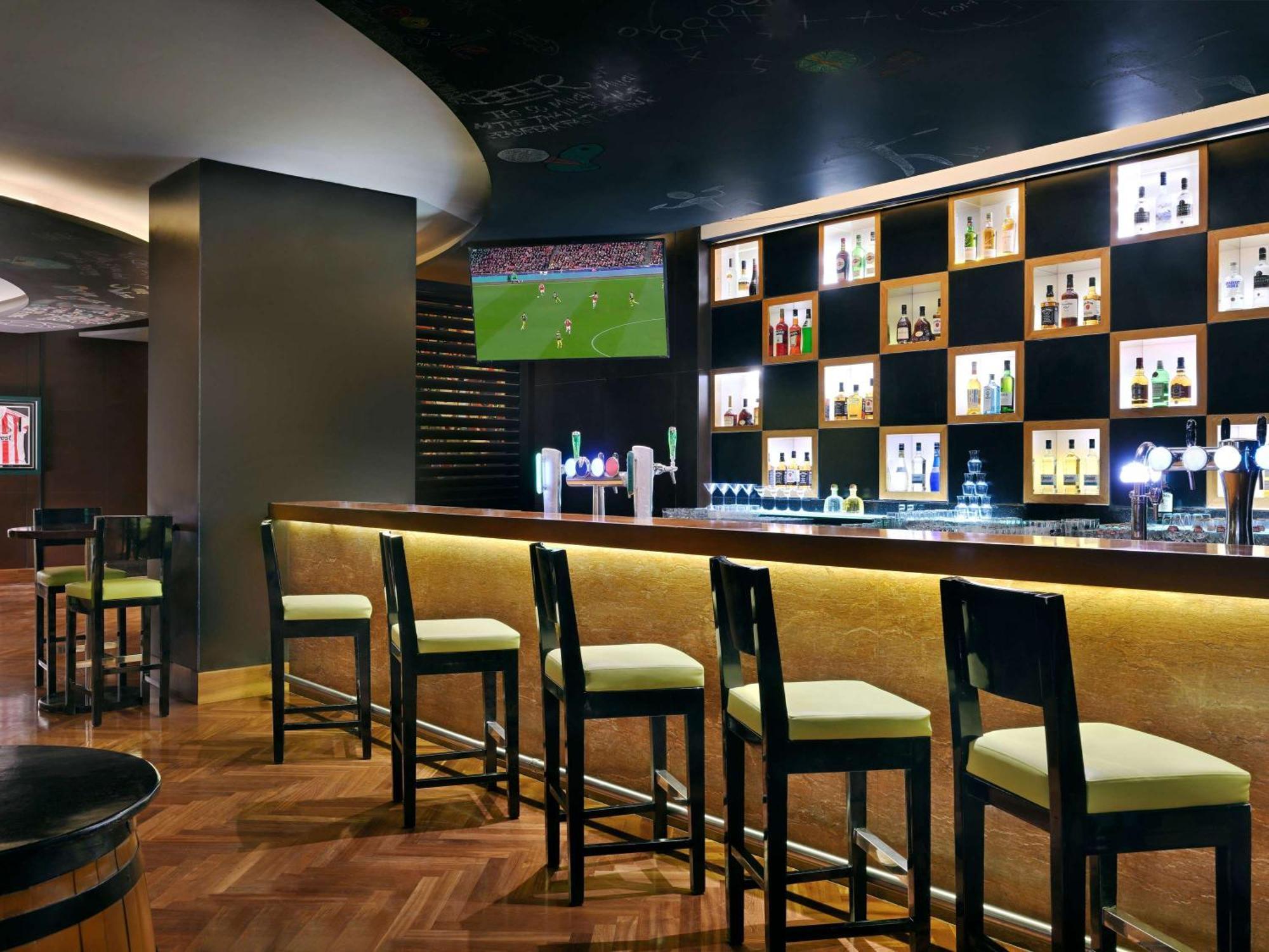 Moevenpick Jumeirah Отель 5*