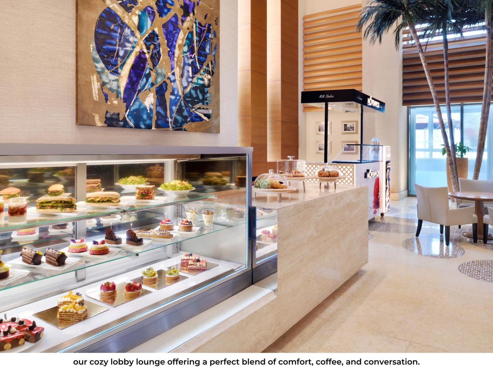 Отель Moevenpick Jumeirah 5*